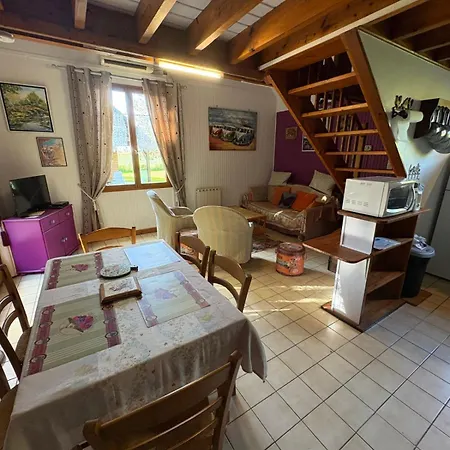 Holiday home Le Des Robins