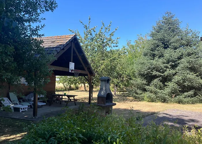 Le Des Robins Hébergement de vacances *